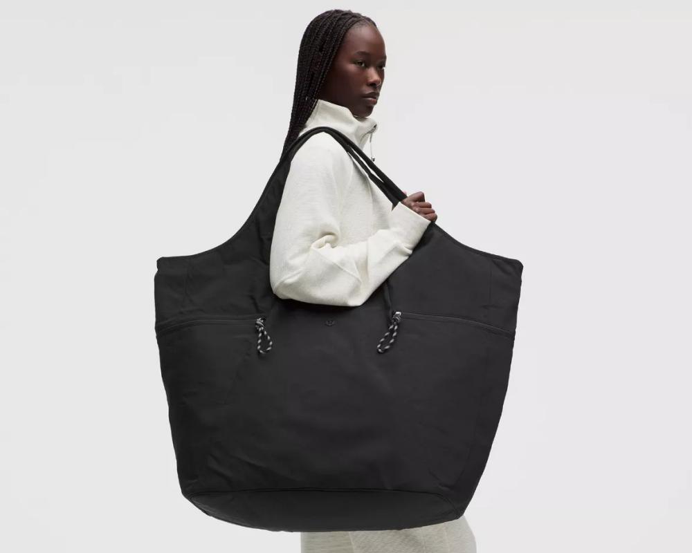 Big-Ass Bags Are Back: Streetwear's New Statement
