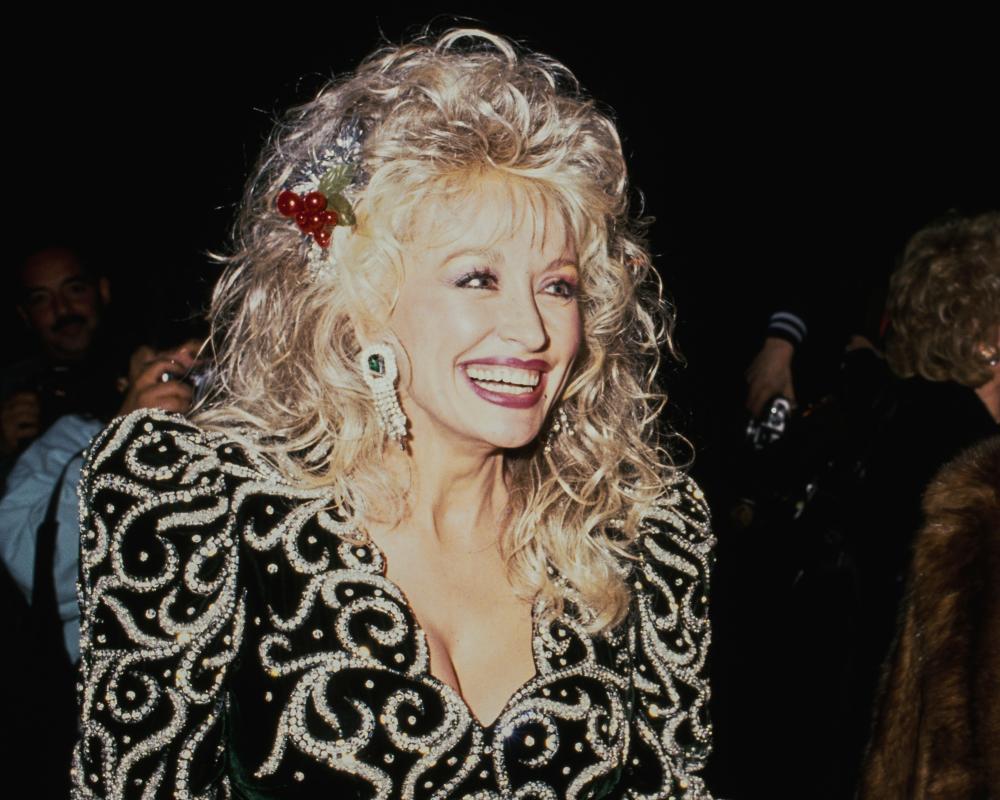 Dolly Parton's Y2K Style Legacy: Rhinestones & Streetwear