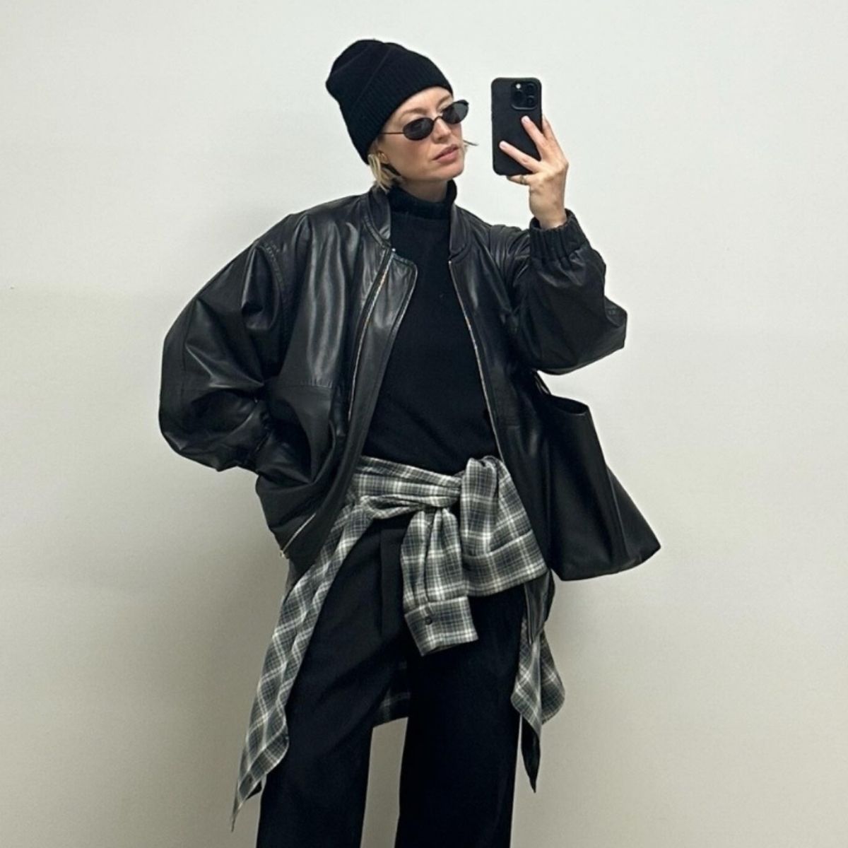 Y2K Shirt Styling: 5 Fresh Ways Fashion Girls Wear Them Now