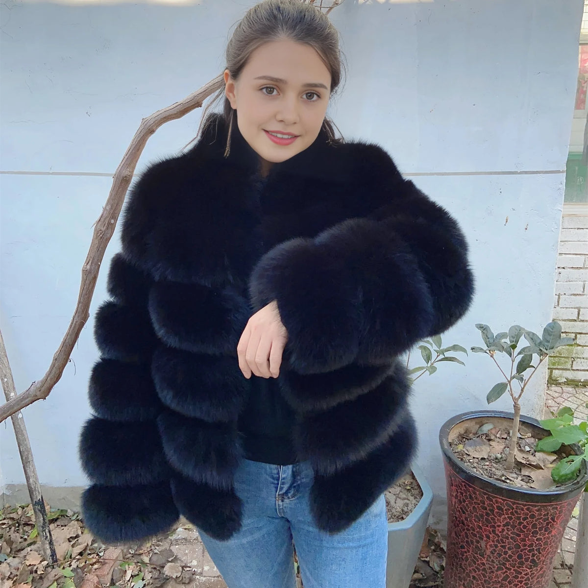 QUEENTINA Winter New Women's Cold Real Fox Fur Coat With Collar Especially Overcoat Leather Female Natural Plus Size 2023 Luxury - Matrix Studios