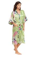 2015 Silk Bathrobe Women Satin Kimono Robes For Women Floral Robes Bridesmaids Long Kimono Robe Bride Silk Robe Dressing Gown - Matrix-studios.com