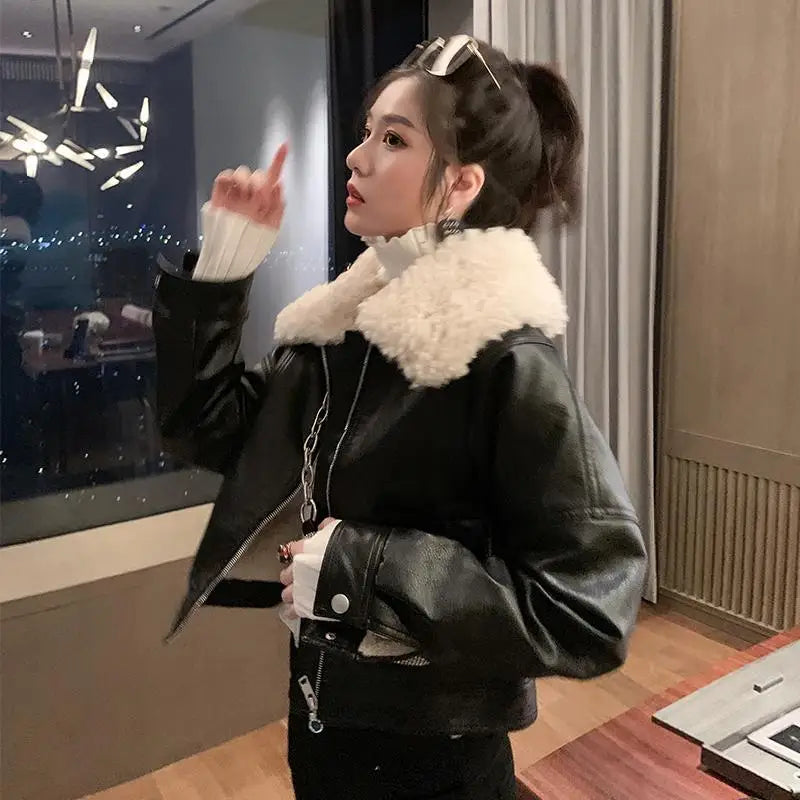 New Vintage Winter Leather Jacket Women Black Biker Coat Female Windbreak 2021 Lamb Fur Collar Thick Jacket - Matrix Studios