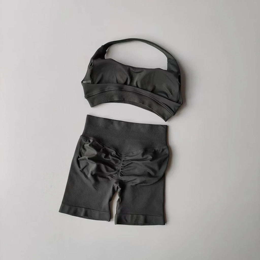 2 Pieces Yoga Suit for Women Seamless Fitness Gym Clothes Halter Sports Bra Matching Shorts Workout Sets Gym Set Outfit - Matrix-studios.com