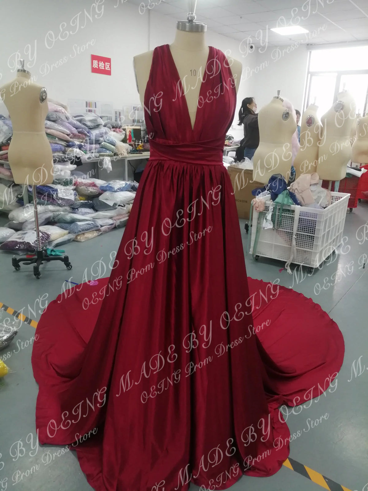 OEING Red A-Line Prom Dress Elegant V Neck Celebrity Evening Dresses Wedding Party Gown Long Train Vestidos De Fiesta Customized - Matrix Studios