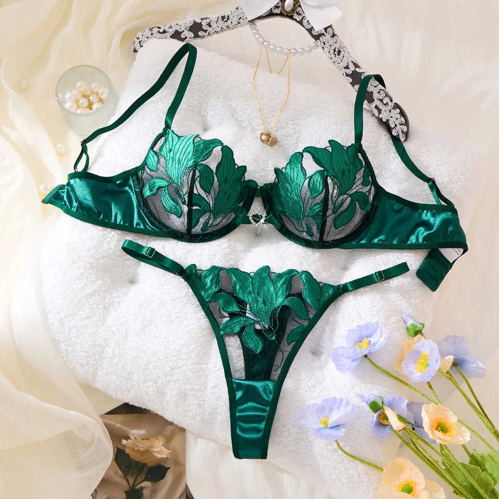 Embroidered Print Pajama Set - A Set Featuring a Floral Design Suitable for Women, a Sexy Bra ZA824031 - Matrix-studios.com