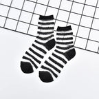 Summer Lace Mesh Transparent Women Socks Ultra-thin Breathable Women Girls Short Socks Harajuku Vintage Streetwear Crew Socks - Matrix Studios