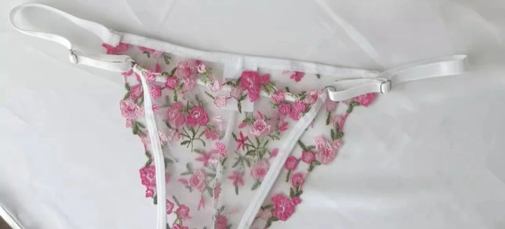 YUQI French Elegant Lingerie Set-Floral Embroidery Semi-Transparent Bra & Brief,Black Sensual Women's Underwear Luxury Intimates - Matrix-studios.com
