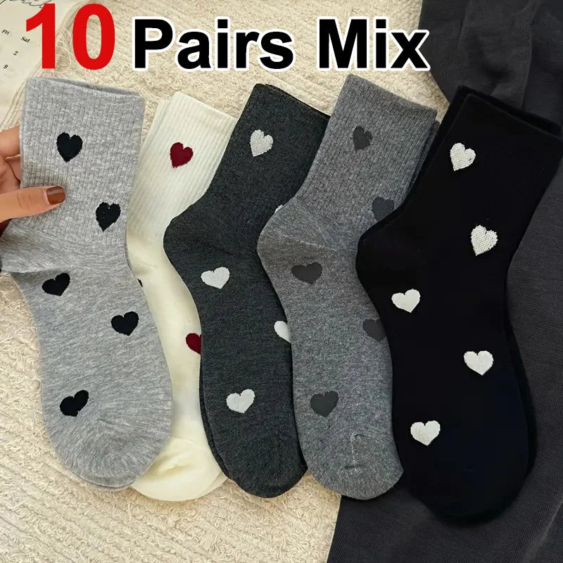 5/10 Pairs Women Heart-Shaped Pattern Middle Tube Socks Fashionable Printing Soft Comfortable Sweat Absorbing Breathable Socks - Matrix Studios