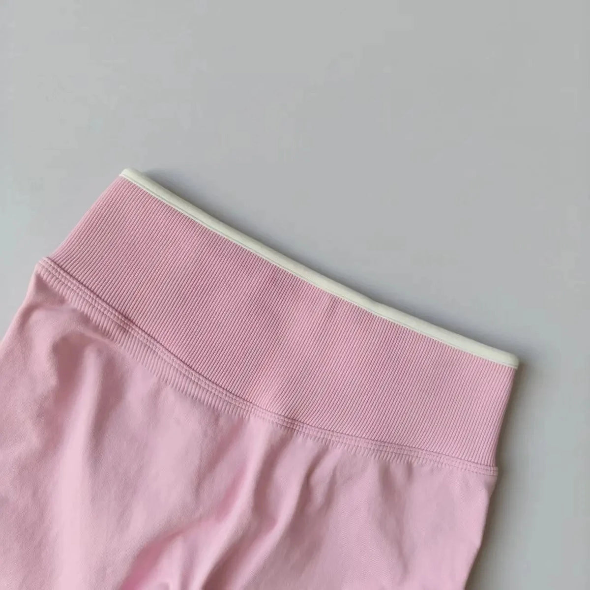 Women's Seamless Gym Solid Color Sports Pants White Edge Waist Tight High Waist Hip Lifting Yoga Pants Running Exercise Pants - Matrix-studios.com