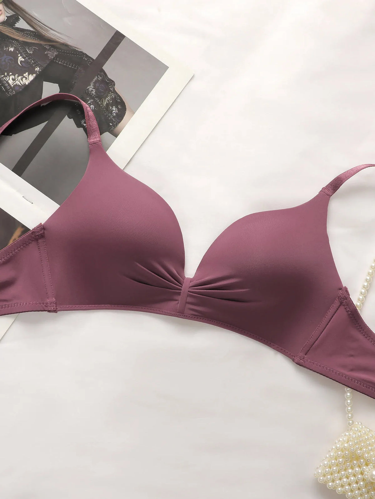 High Quality Hot Selling Sexy Women's Wireless Two-piece Butterfly Solid Color Underwear Women's Lace Underwear Set B2046 - Matrix-studios.com