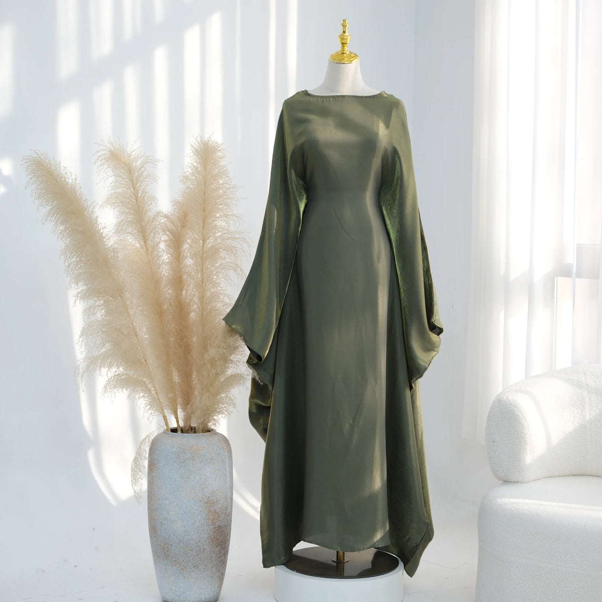 Ramadan Eid Evening Party Shiny Kaftan Dress for Women, Butterfly Sleeves Round Neck Muslim Women Abaya Dubai Islamic Clothing - Matrix-studios.com
