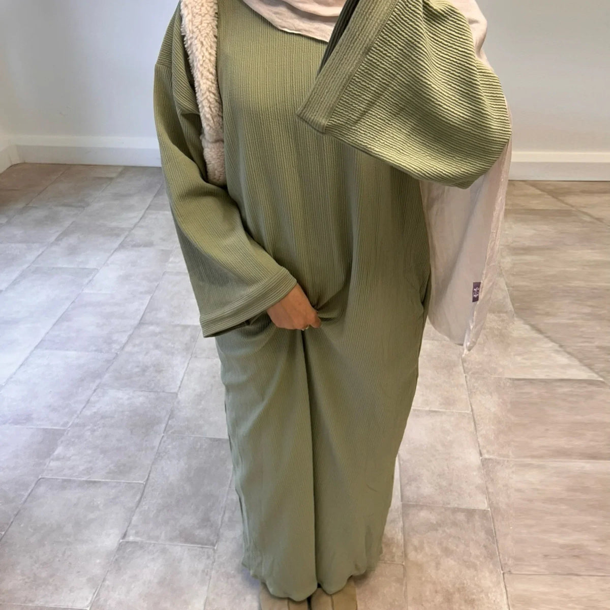 Warm Arabic Corduroy Abaya Dress for Women Ramadan Dubai Women Modest Muslim Coat Winter Islam Clothing New Turkey Solid Robe - Matrix-studios.com