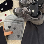 5/10 Pairs Women Heart-Shaped Pattern Middle Tube Socks Fashionable Printing Soft Comfortable Sweat Absorbing Breathable Socks - Matrix Studios