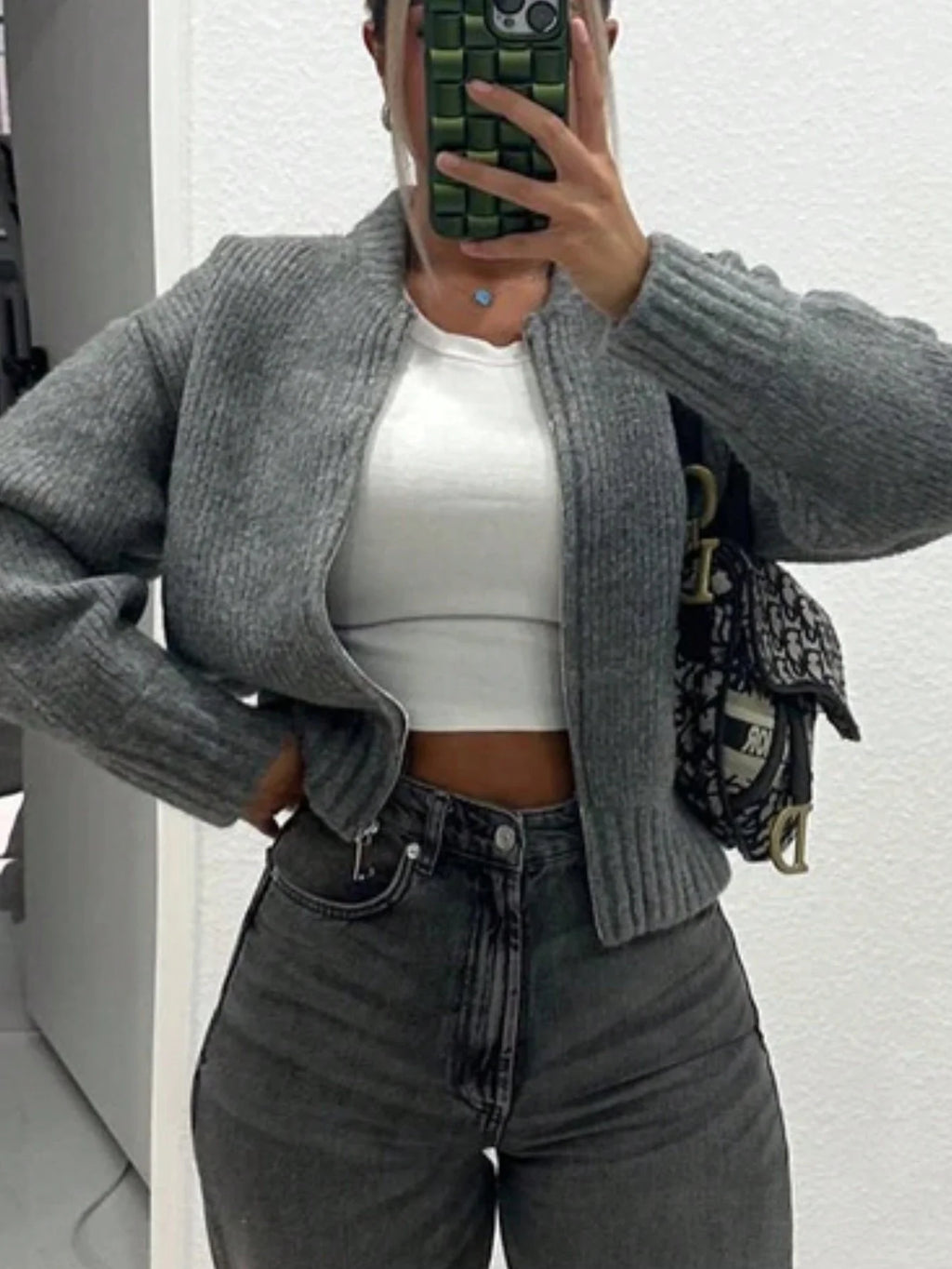 Lightweight & Warm Women's Casual Crew Neck Cardigan  Solid Color Fall Winter Fashion Chic Open Front Design with Chain Detai - Matrix Studios
