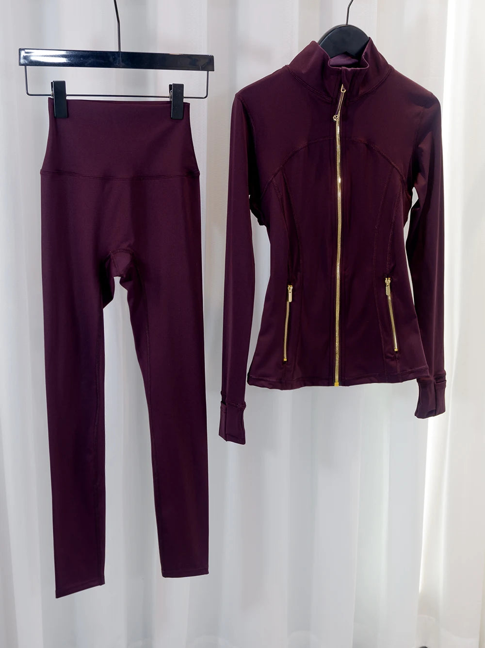 Gold zipper jacket and yoga pants set, sportswear, quick-dry and breathable, slimming and lightweight, tight-fitting - Matrix-studios.com