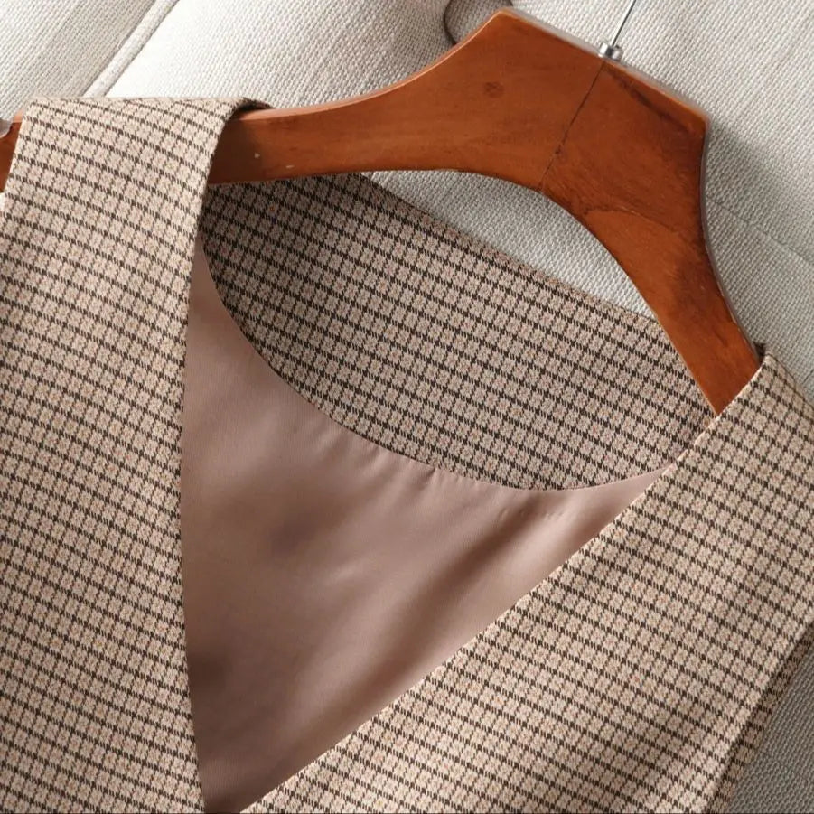 Checkered Short V-Neck Single Breasted Vest for Women in Spring and Autumn Fashionable and Slimming for the Workplace Interior a - Matrix Studios