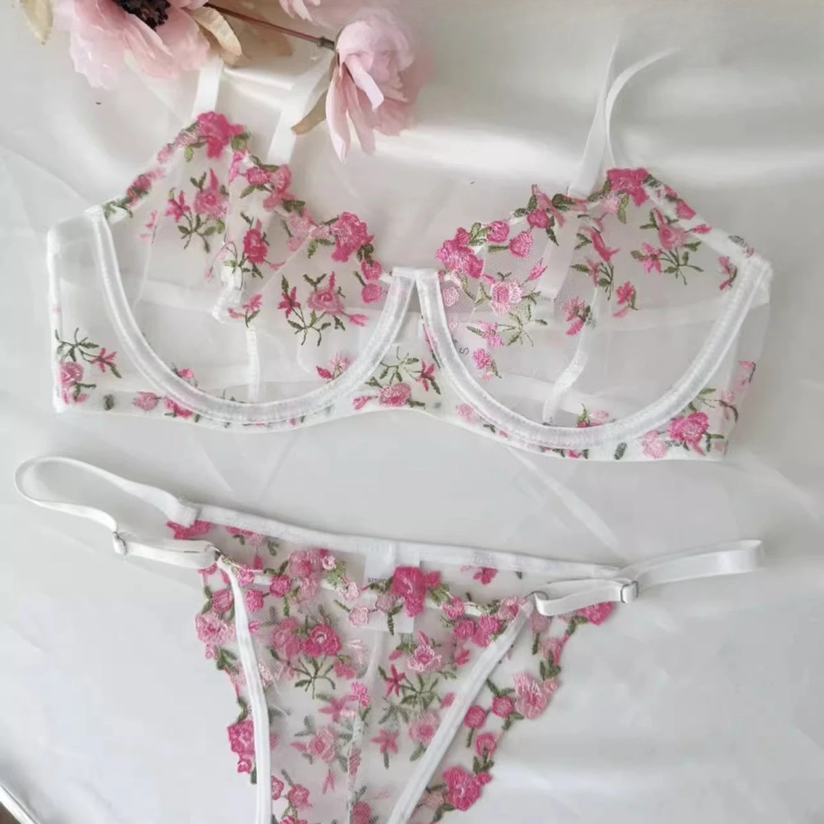 YUQI French Elegant Lingerie Set-Floral Embroidery Semi-Transparent Bra & Brief,Black Sensual Women's Underwear Luxury Intimates - Matrix-studios.com