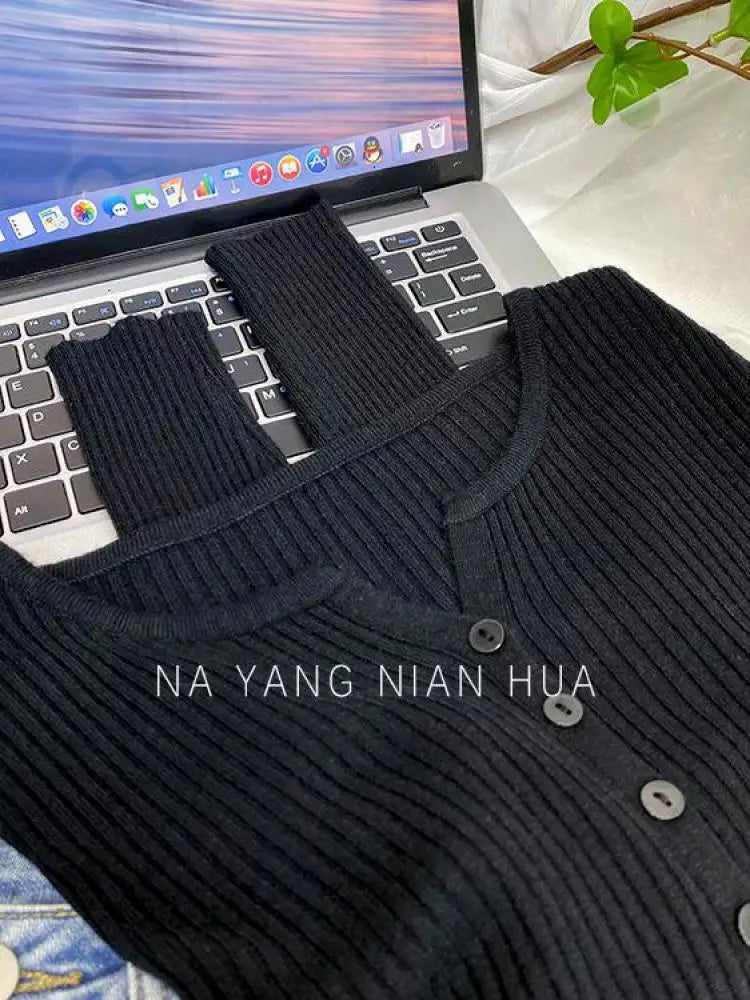 zjaiss 2026 New V-Neck Temperament Small Fragrant Wind Women Loose Sweater Sweater All Sweater Coat Special Offer Cardigan - Matrix Studios