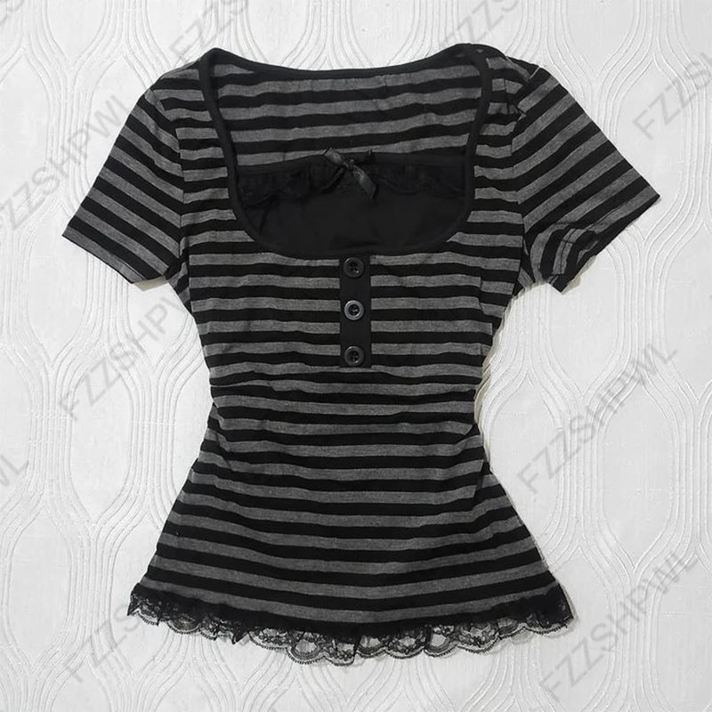 Vintage Slim Lace T-shirt Solid Color Casual Pattern Commuter High Street Fashion Y2K Cropped Top Trash Punk hop Women's T-shirt