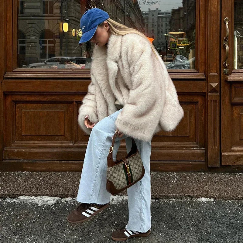 Neo Mint 2024 Winter Ins Hot Fashion Girls Oversized Gradient Fur Coat Women Thick Warm Outerwear Fluffy Faux Fox Fur Jacket - Matrix Studios