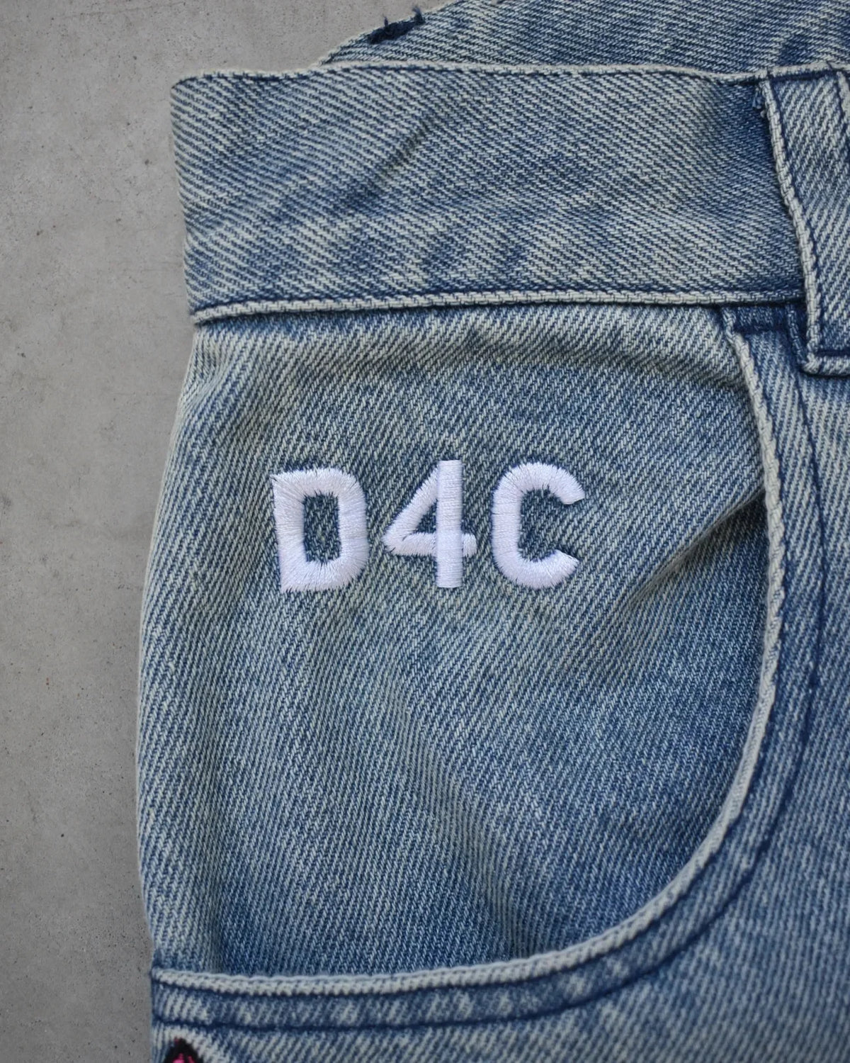 Y2K Men D4C JoJo High Waist Baggy Jeans Women Pink Heart Side Embroidery Loose Fit Washed Denim Pants Streetwear Wide Leg Pants - Matrix Studios