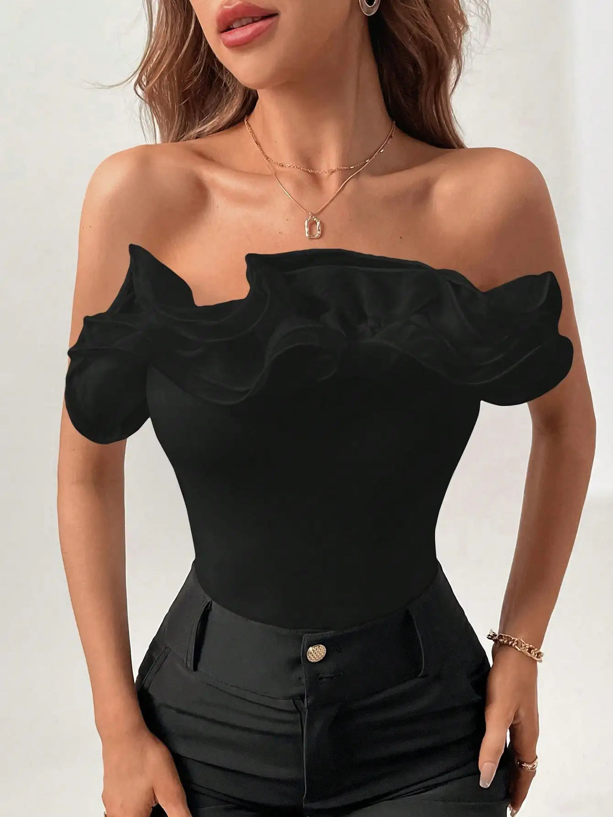 White Niche Does Not Hit a Unique Chic Short One-piece Strapless Top for Spice Girls to Wear Outside - Matrix Studios