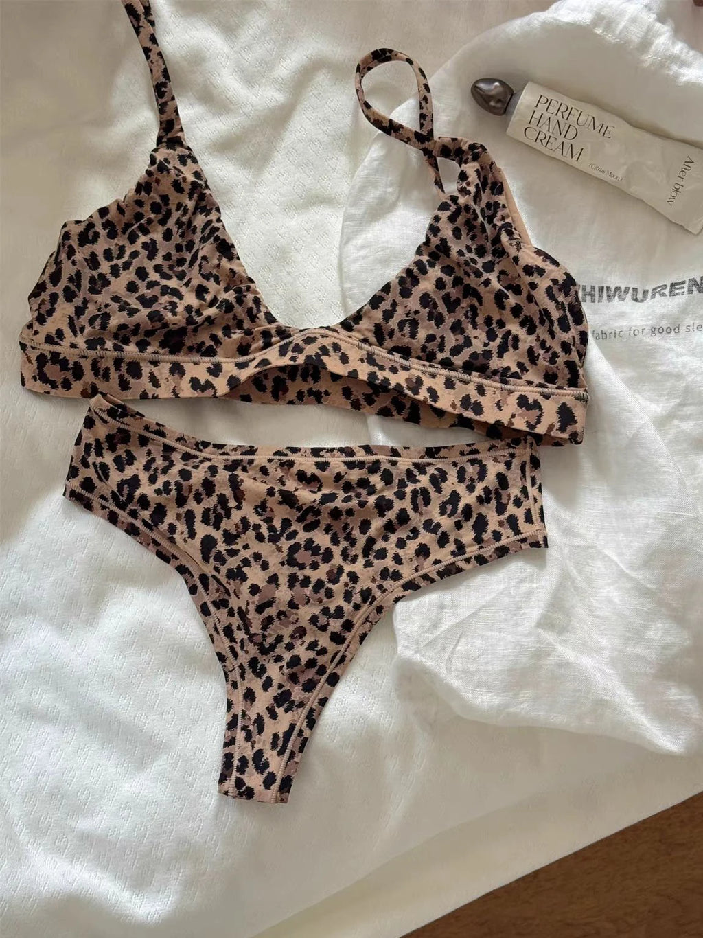 Lace Bra Set Woman Adjusted-strap Seamless Bras+Low Waist Panties Female Casual Simple Solid High Elasticity Lingerie Sets - Matrix-studios.com
