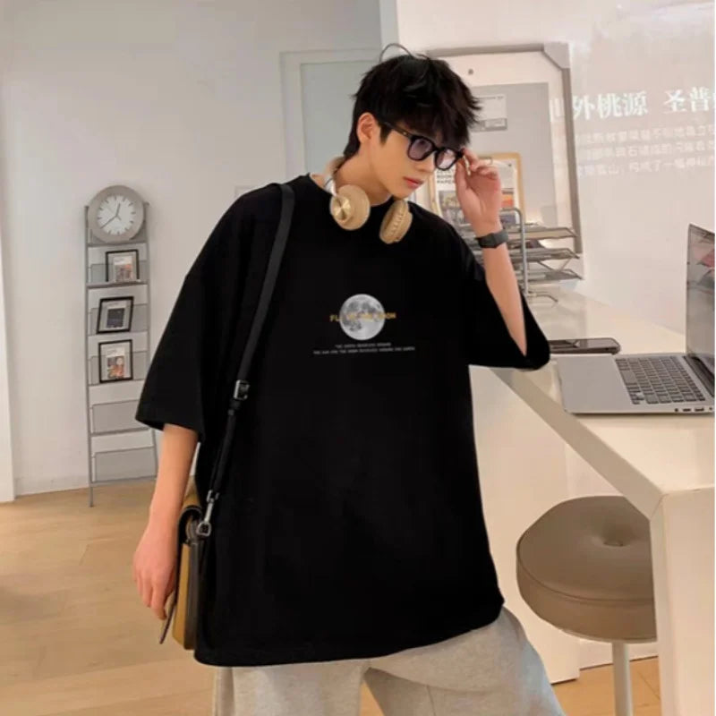 30kg To 120kg Korean Style Lazy Feeling Wearing Moon Pattern T-shirt Daily Basic Top Casual Versatile Shirt - Matrix Studios