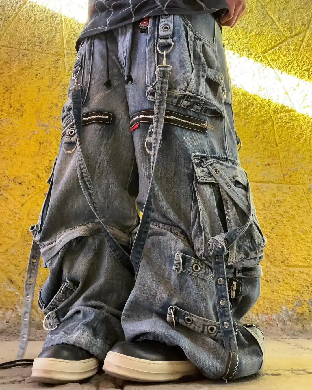 Streetwear Heavy Jeans Y2K Clothing Men Women Hip Hop Retro Pockets Baggy Cargo Pants Baggy Jeans Low Rise Wide Leg Trousers - Matrix Studios