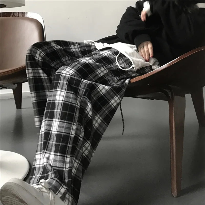Casual sports pants, fashionable black checkered pants, loose elastic waist pocket, wide leg pants, neutral hip-hop loose pants - Matrix-studios.com