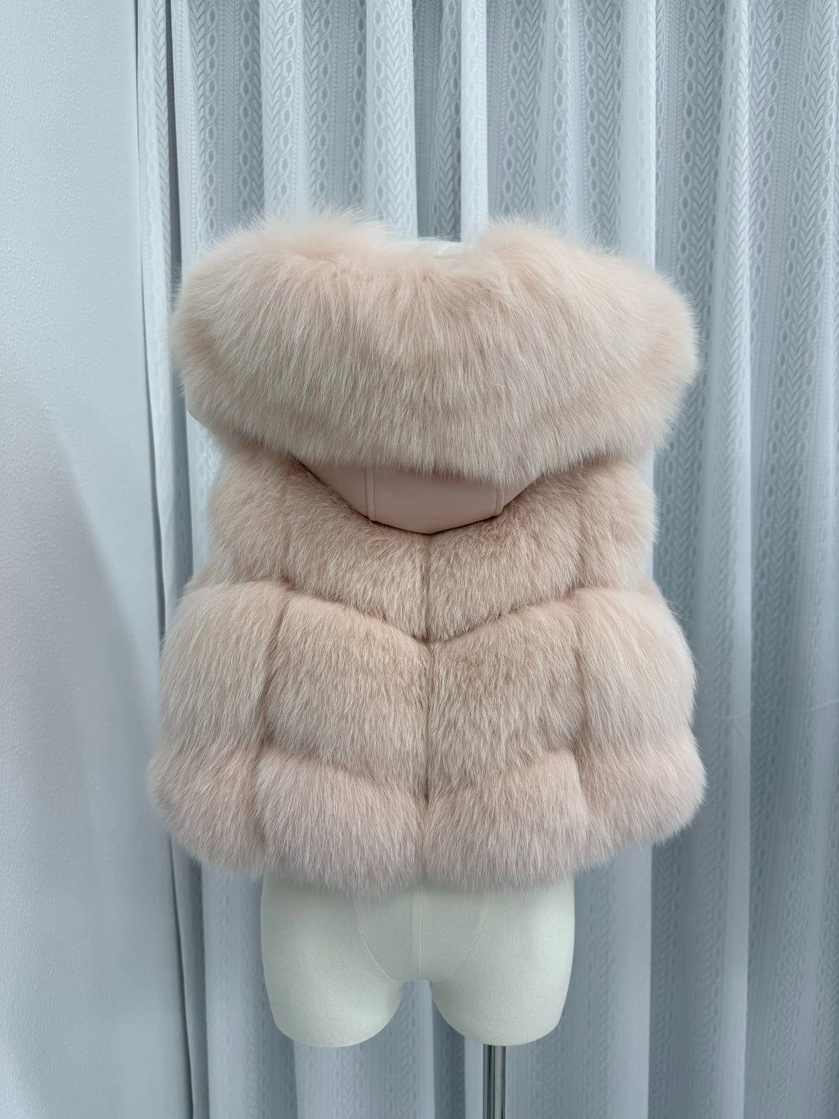 Natural Fox Fur Vest Women Winter Coat Fashion Hoodies Thick Warm Female Short Real Fox Fur Coat Sheepskin Genuine Fur Jackets - Matrix Studios