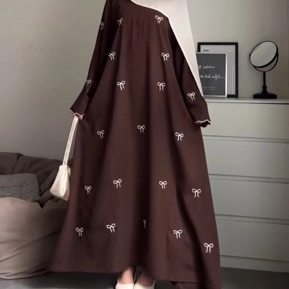 Luxury Dubai Butterfly Embroidery Abaya Muslim Women Modest Dress Islamic Femme Vacation Outfit 2025 Fashion Turkey Kaftan Robe - Matrix-studios.com