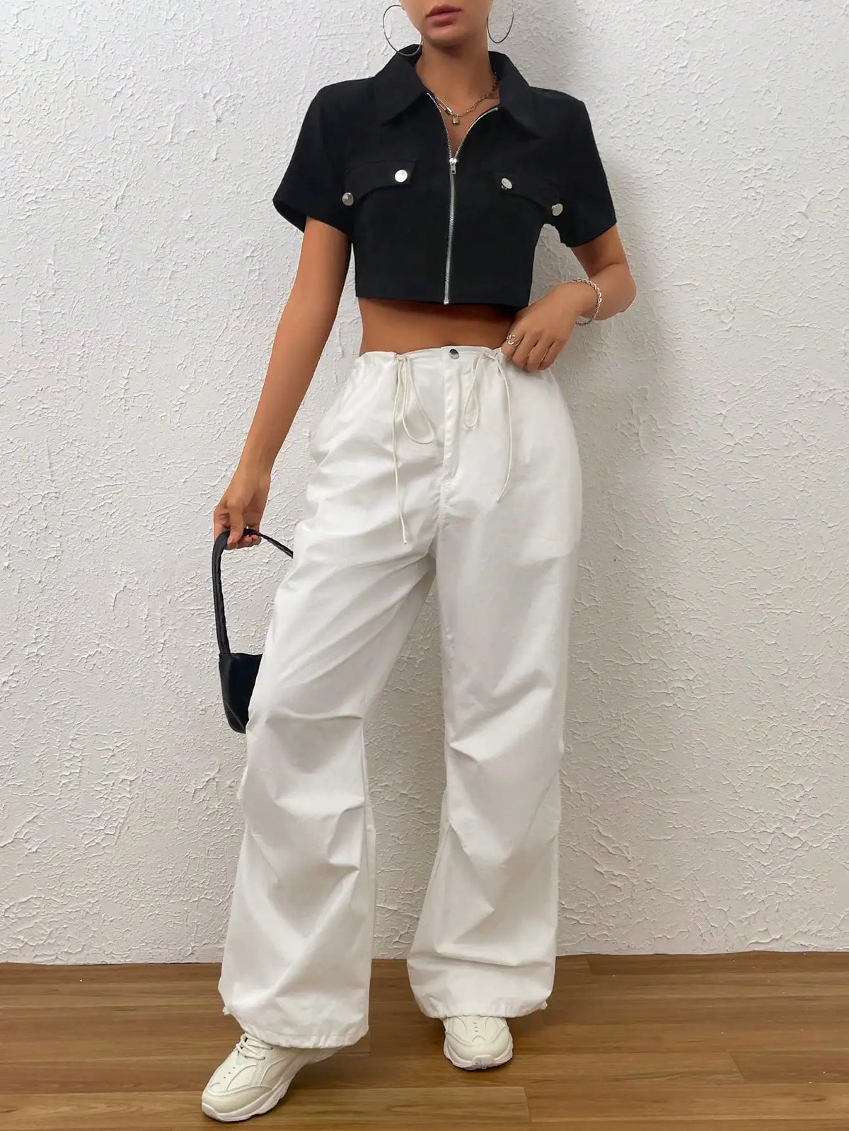 Women's Black POLO Collar Zipper Short T-shirt Cardigan Spring Summer 2025 Design Niche All-match Short Top for Casual Wear